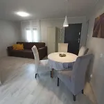 ロッジ Letniskowe Cztery Pory Roku *