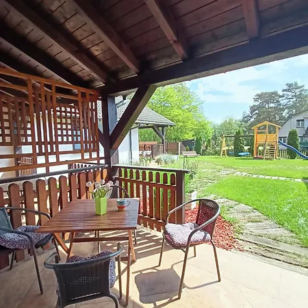 Lodge Letniskowe Cztery Pory Roku *