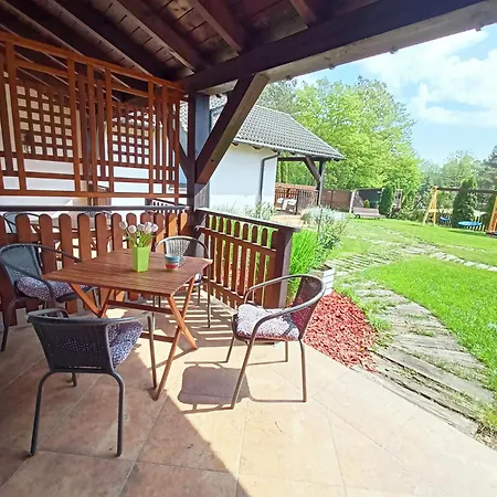 Lodge Letniskowe Cztery Pory Roku Skorzecin