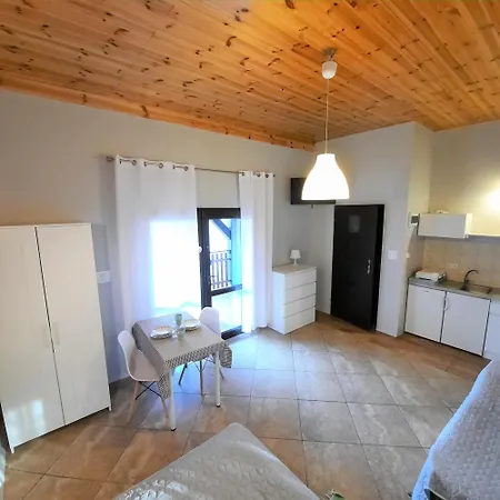 Lodge Letniskowe Cztery Pory Roku Skorzecin