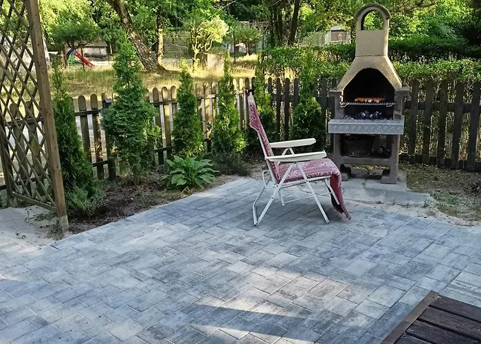 Letniskowe Cztery Pory Roku Деревянный коттедж *